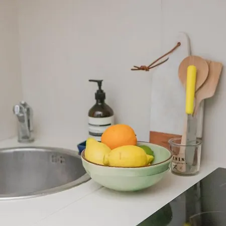 Guestready - Cozy Well-equipped Studio In Montmartre For 2! Apartment Paris